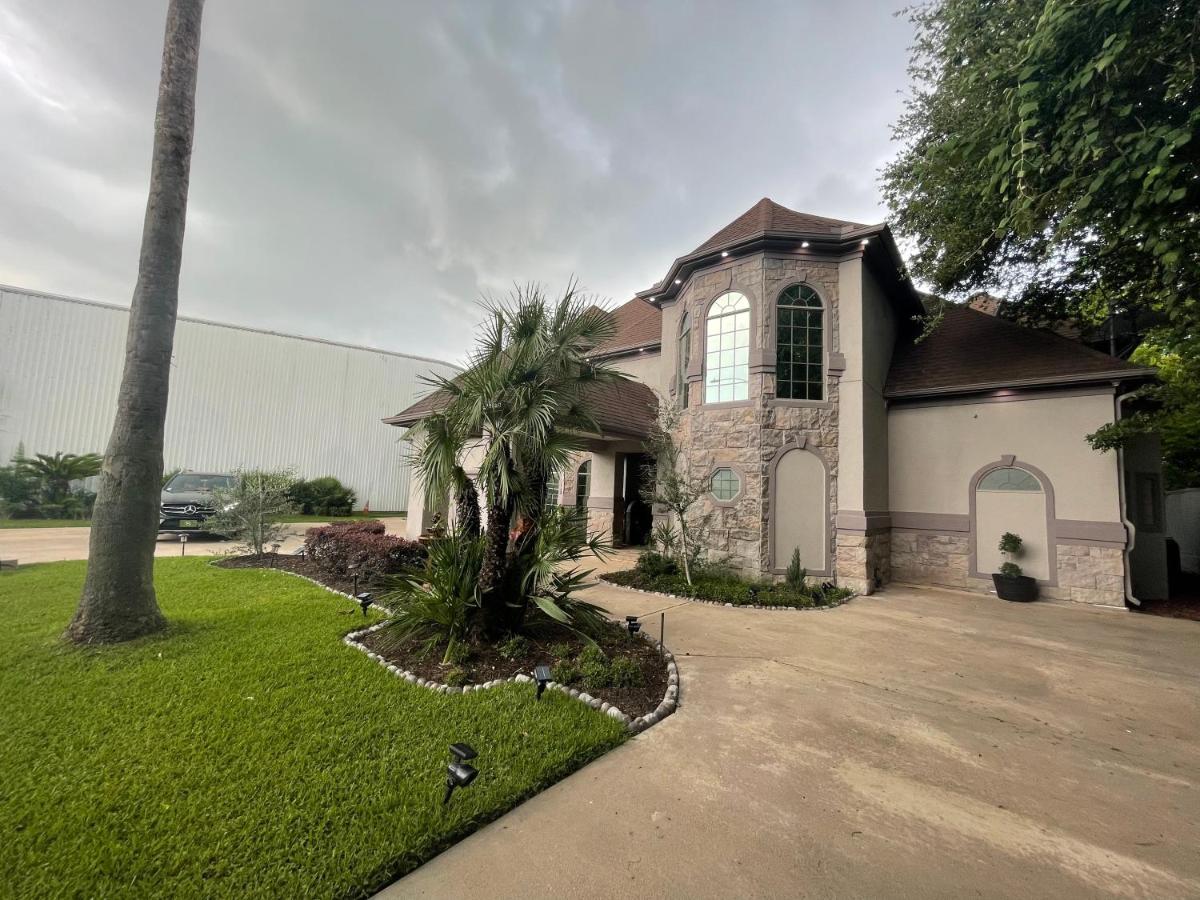 Вілла Luxuria Mini-Mansion Near Houston Downtown Екстер'єр фото