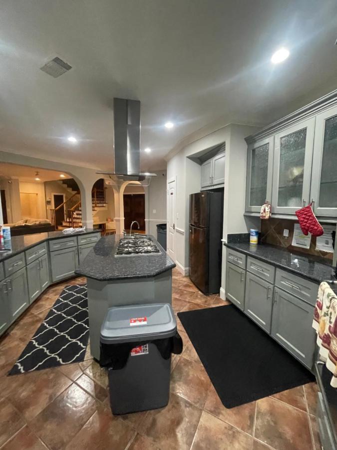 Вілла Luxuria Mini-Mansion Near Houston Downtown Екстер'єр фото