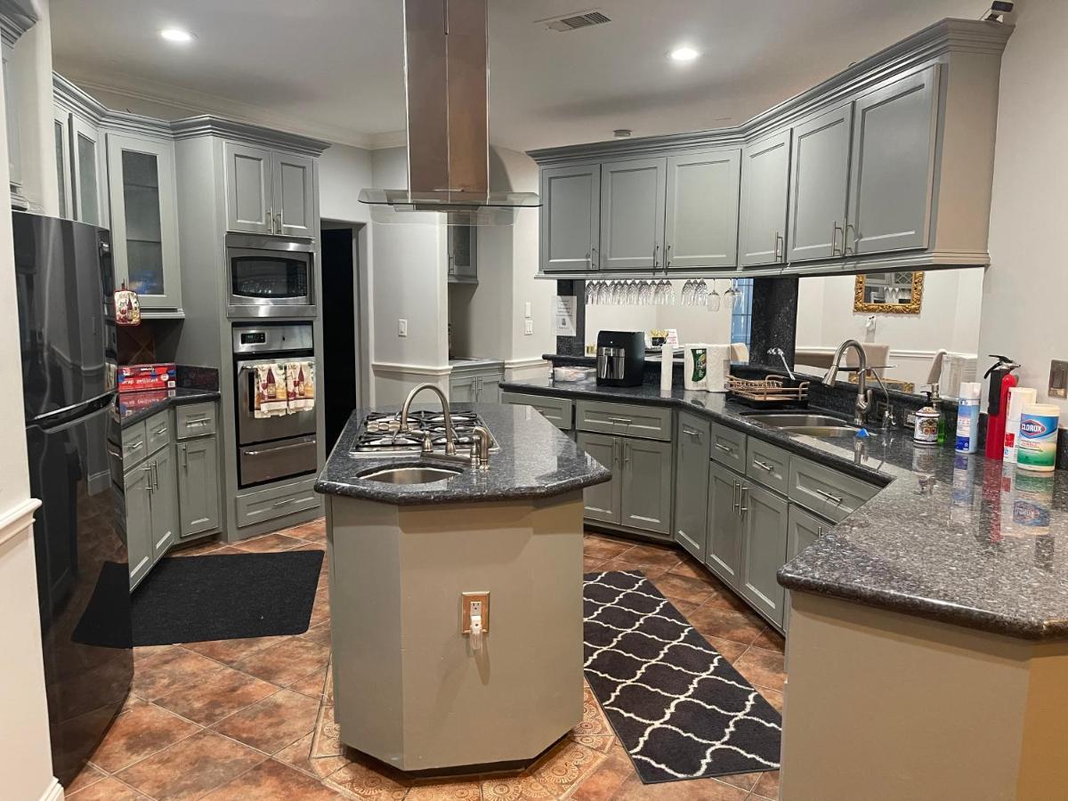 Вілла Luxuria Mini-Mansion Near Houston Downtown Екстер'єр фото